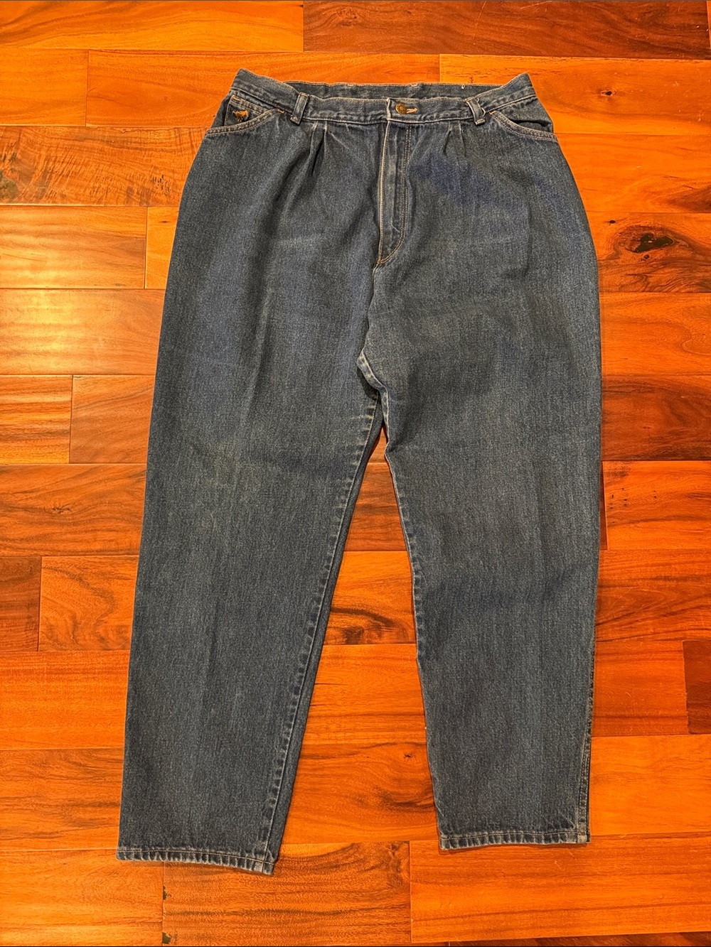 Plus Size Fits like 16 - Vintage Wrangler Pleated Blue Jeans High Rise